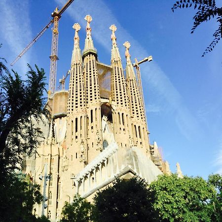 Apartment Bright Sagrada Familia Barcelona Eksteriør billede